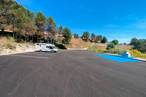 Almoguera parking de caravanas